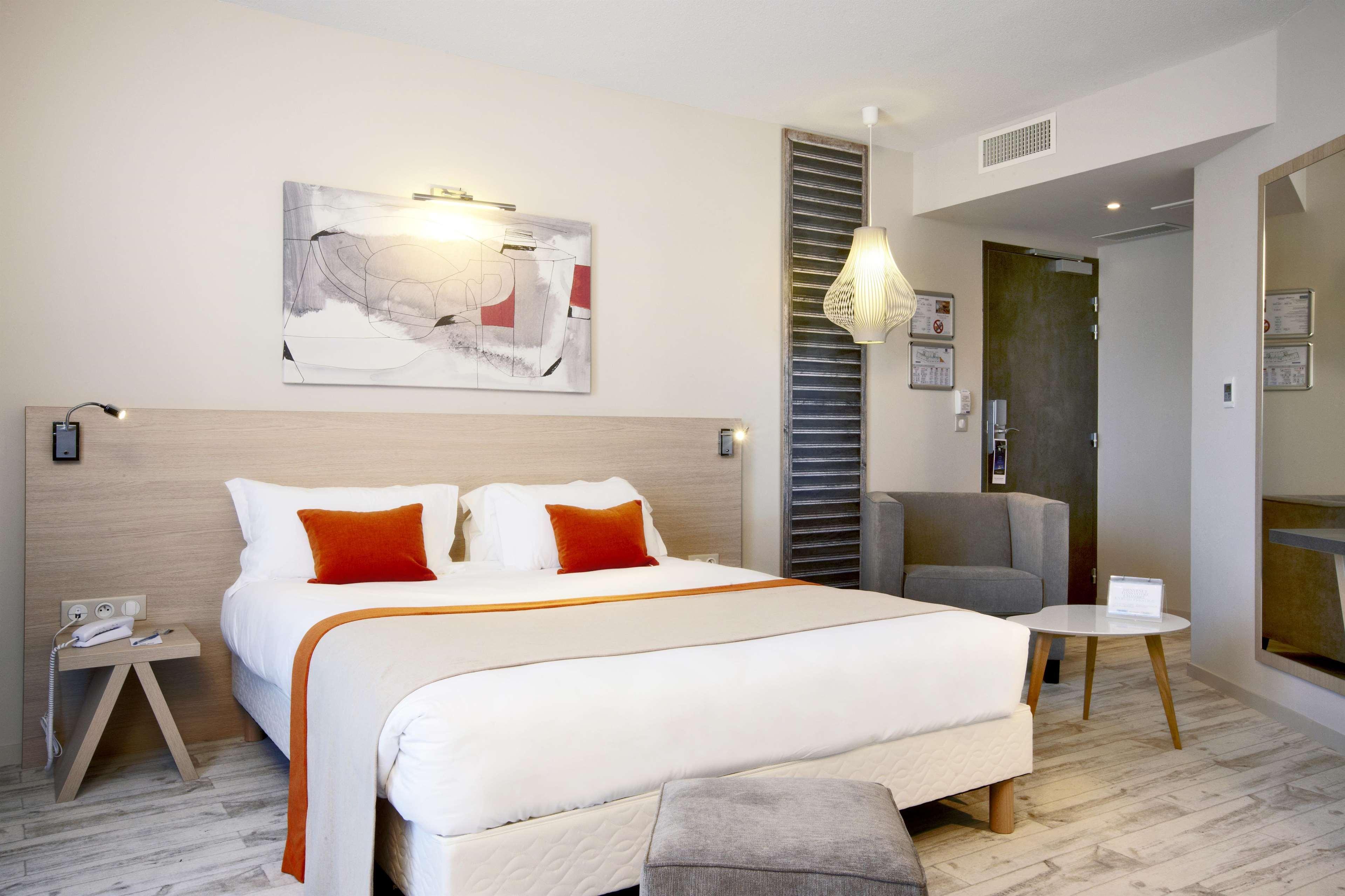 Kyriad Prestige Vannes Centre-Palais Des Arts Экстерьер фото
