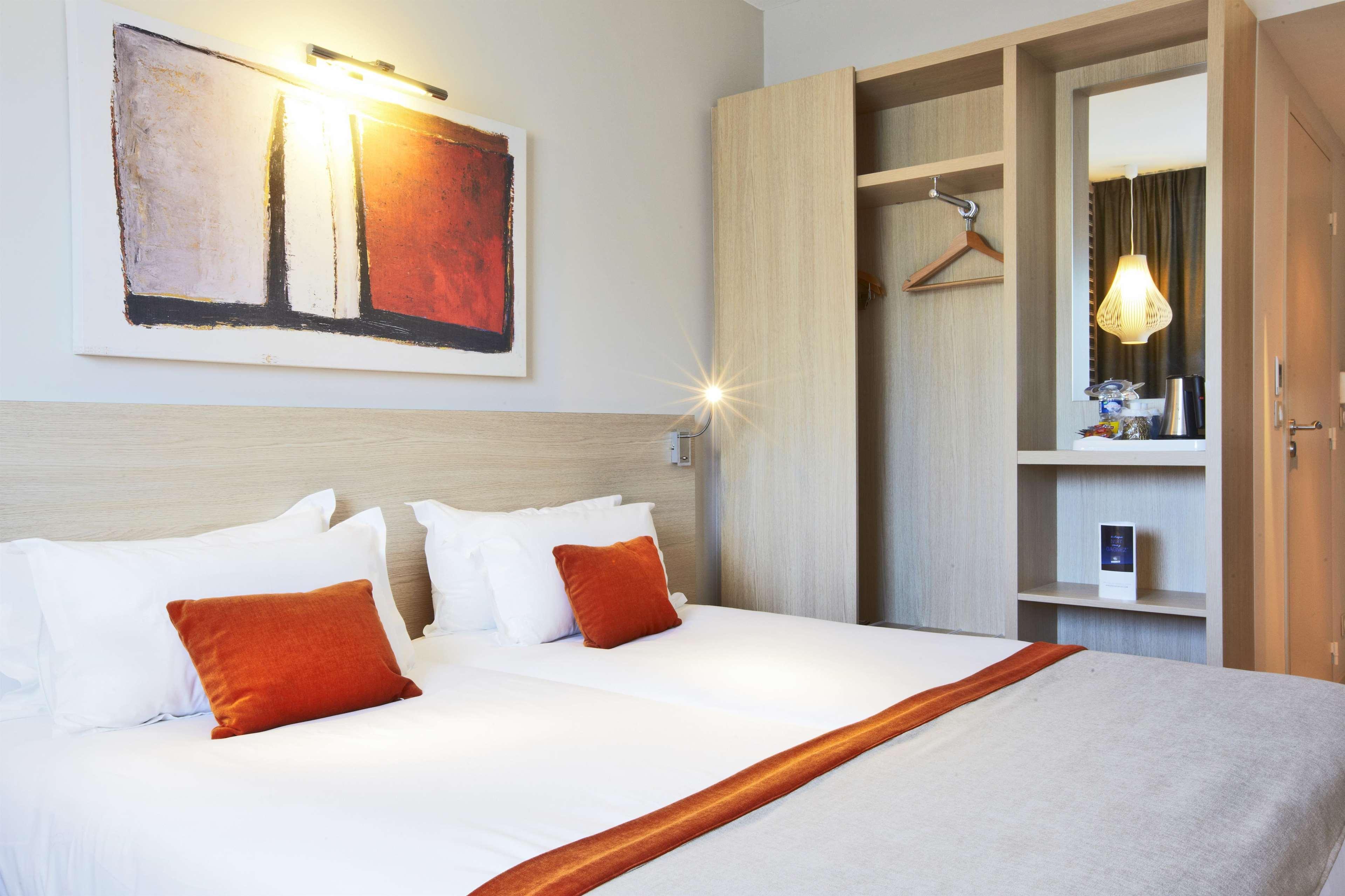 Kyriad Prestige Vannes Centre-Palais Des Arts Экстерьер фото